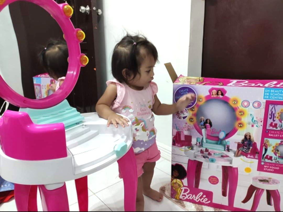 Barbie vanity table & chair w/ Lights & Sounds on Carousell