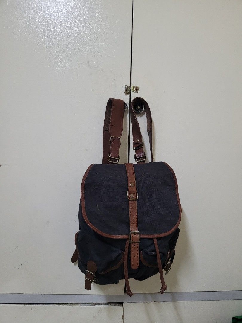 BEANPOLE BACKPACK in leather and thick canvas casual backpack, college backpack (Category: Backpacks) located in Caloocan City. Submitted by starbucksph (Listing ID 1242816314, Image 2). Description: authentic BEANPOLE BACKPACK in leather and thick canvas fits school books school bag college bag.