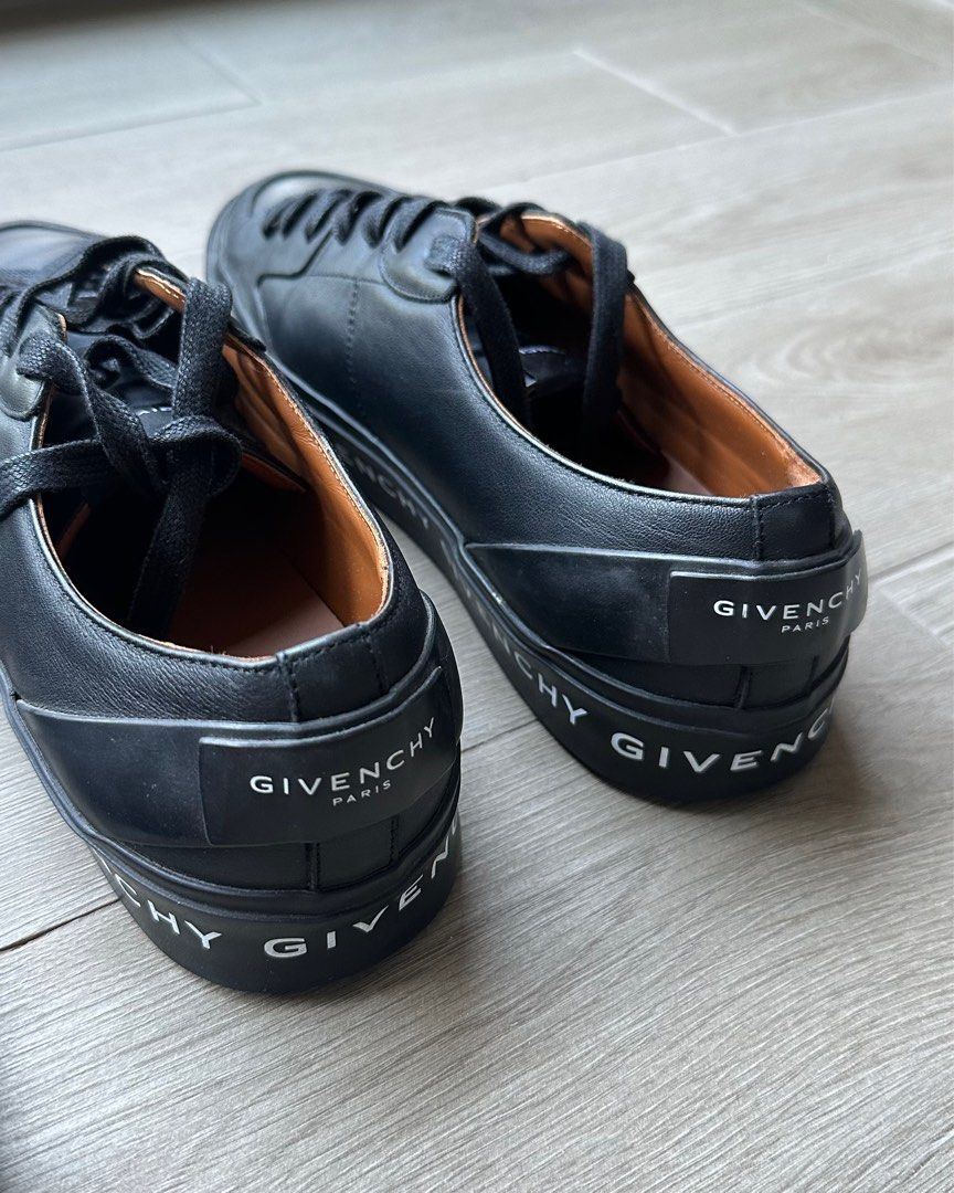Beautiful GIVENCHY Sneakers 100 authentic Men s Fashion
