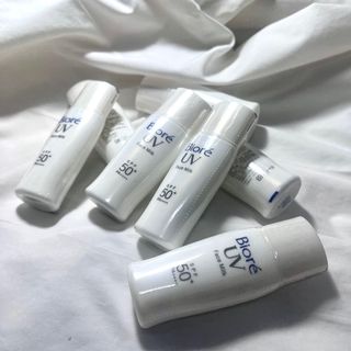 由 c.iiv1 (刊登 ID 1242773747，圖片 1) 提交，位於 的 (類別：)，說明：。