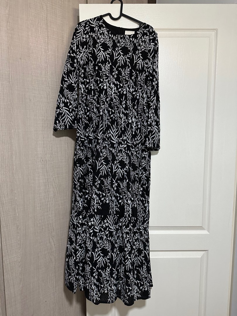 Black Eyelet Dress, Women's Fashion, Muslimah Fashion, Dresses on Carousell