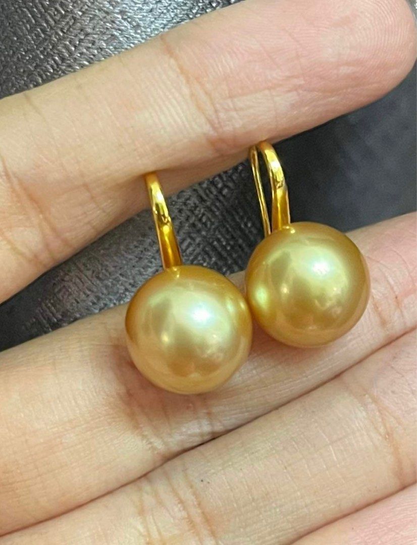 Gold coloured pearl earrings online