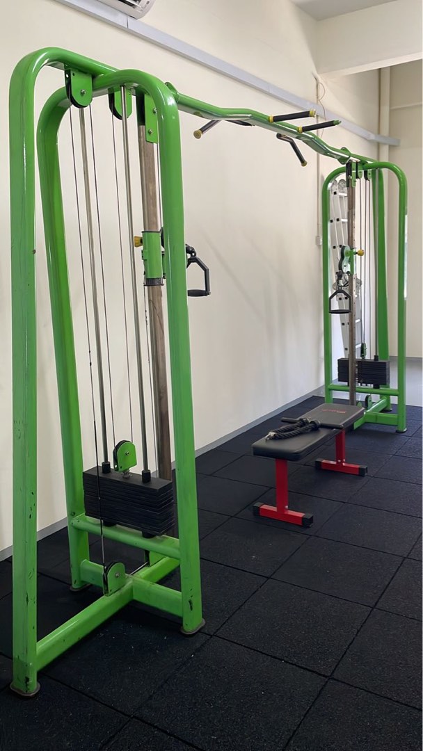 cable crossover gym machine, Sports Equipment, Exercise & Fitness