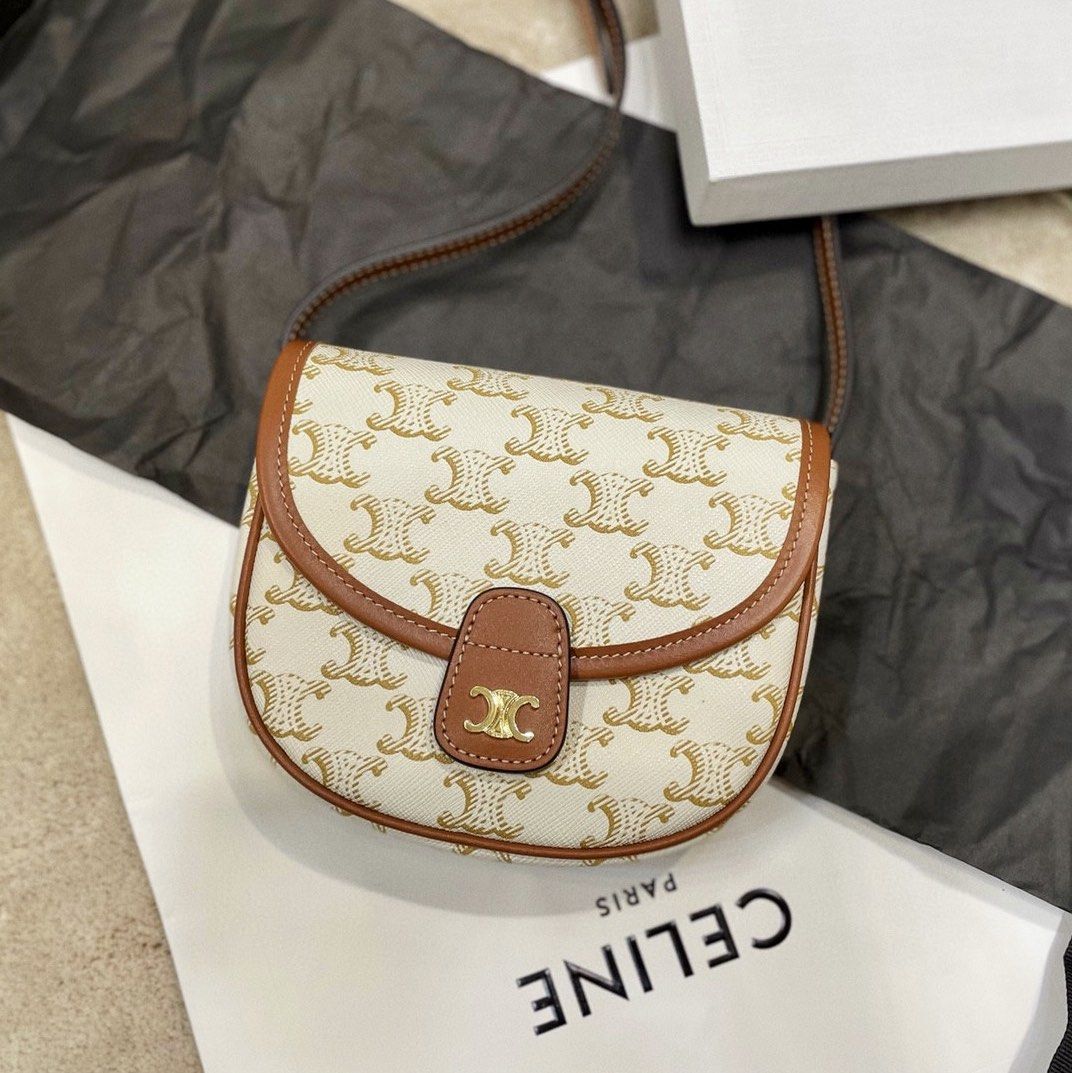 Celine SMALL BUCKET IN TRIOMPHE CANVAS AND CALFSKIN WHITE, Luxury, Bags &  Wallets on Carousell