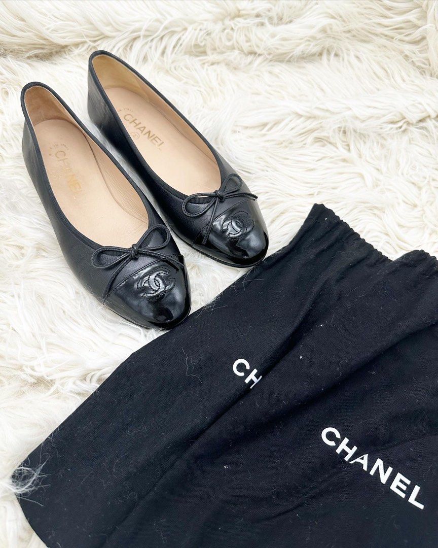 Chanel Beige/Black Leather CC Cap Toe Bow Ballet Flats Size 41 Chanel