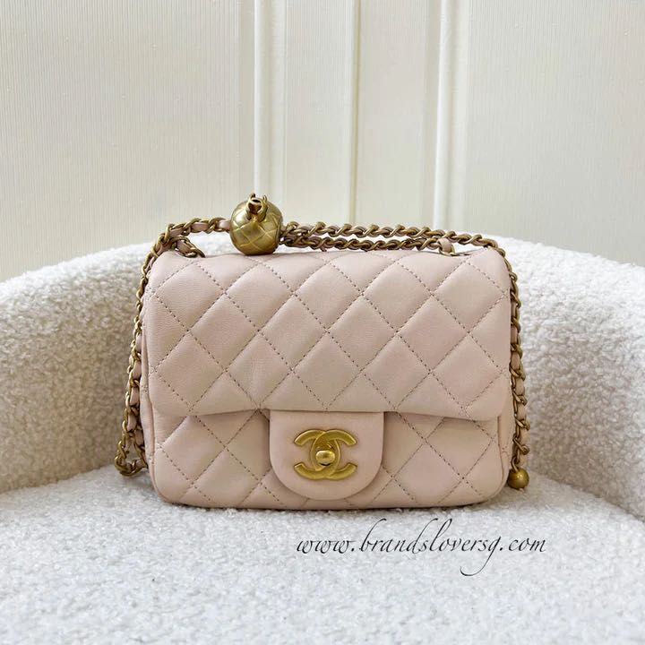 Chanel Pearl Crush Square Mini Flap in 22C Beige Lambskin AGHW, Luxury,  Bags & Wallets on Carousell