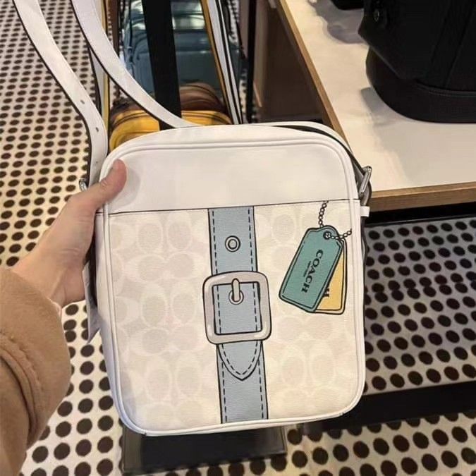 Hudson tote with coach print deals