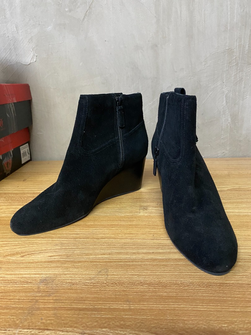 Cole haan elsie detail top bootie ii