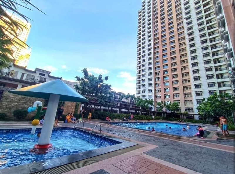 Condo For SAle Manhattan Parkway Center Cubao QC, Property, For