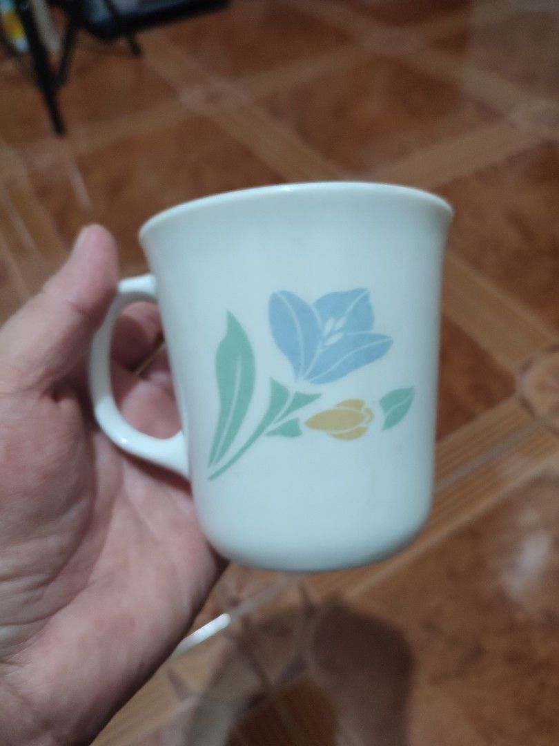 Corning Mug USA 1 pc only (Category: Coffee & Tea Tableware) located in Silang. Submitted by smallwarescollectibles (Listing ID 1242752598, Image 1). Description: Corning Mug USA 1 pc only P250 3.5" Diameter 3.6" height Shoppe Checkout.