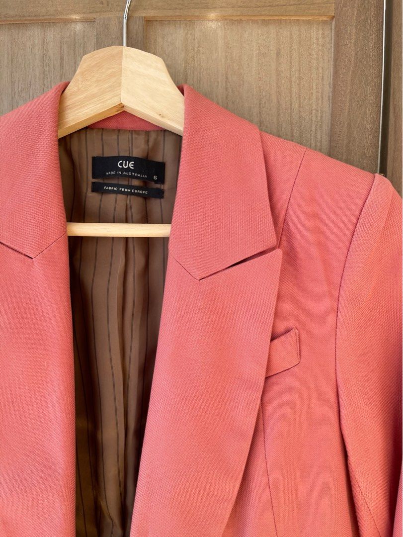Cue blazer deals