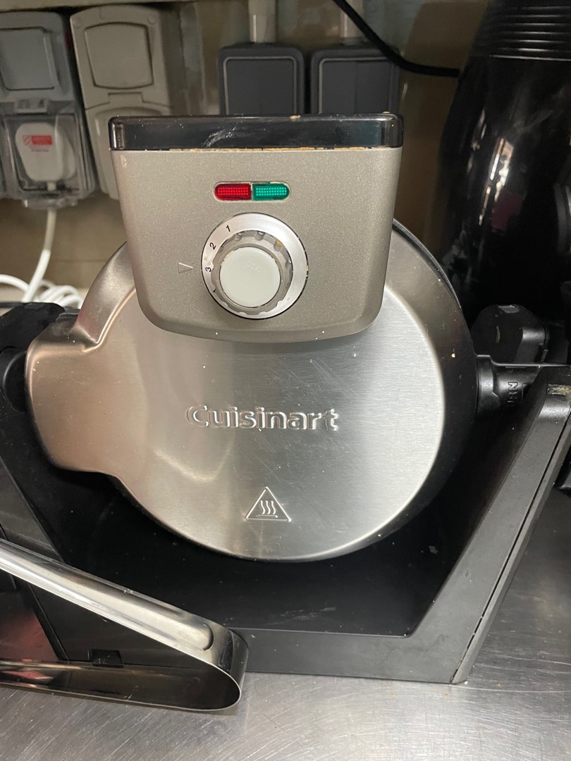 Cuisinart Waffle Maker Swivel, TV & Home Appliances, Kitchen Appliances