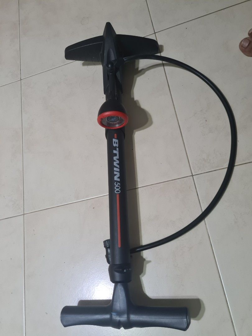 Decathlon cycling floor pump, Sports Equipment, Bicycles & Parts, Parts