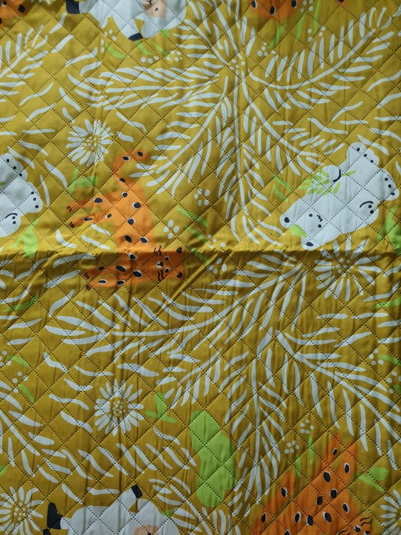 Decathlon Quechua Picnic Mat Sheep Design, Sports Equipment, Hiking