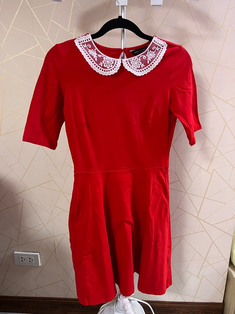Red dress with white clearance lace collar