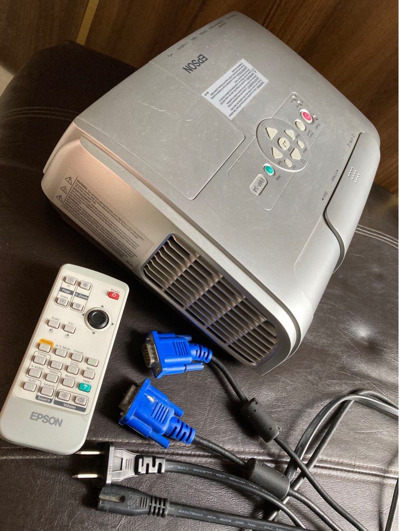 EPSON 液晶投影機EMP-S4 電視及其他電器, 電視及其他電器, 投影機在旋轉拍賣