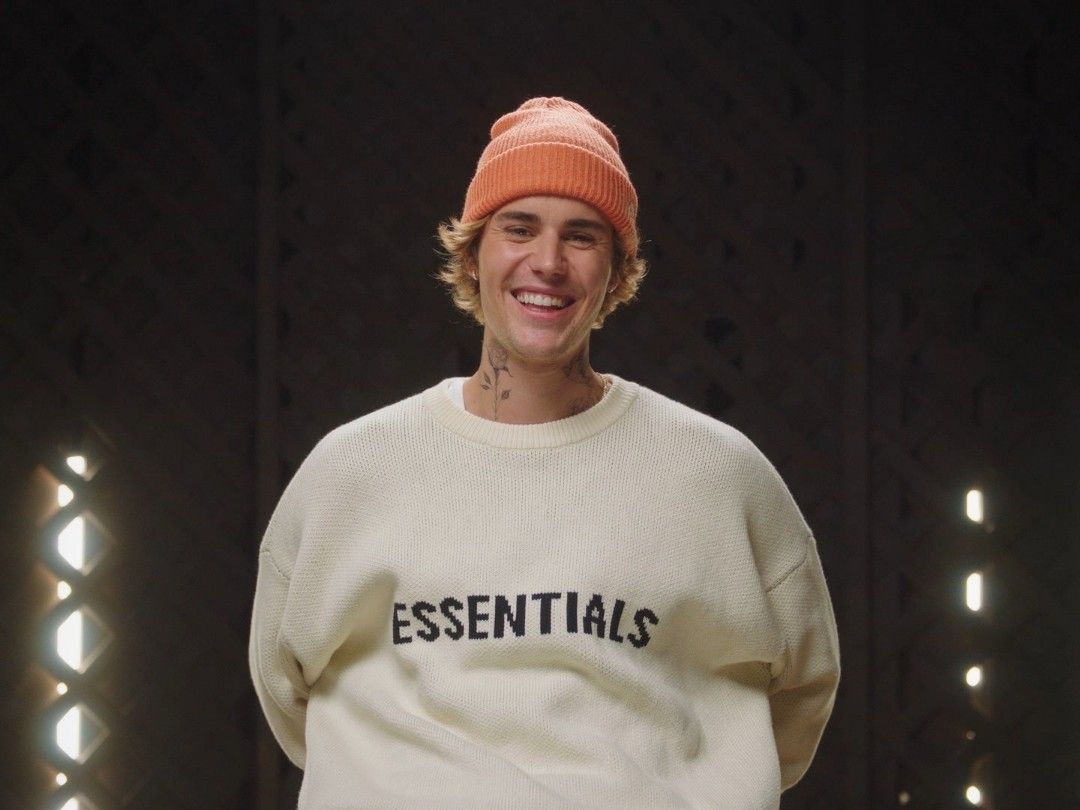 Fear of god essentials knit sweater buttercream top
