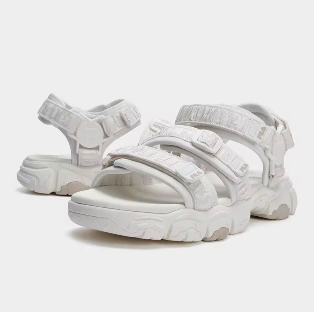 Fila core fluid white sandals Women s Fashion Footwear Sandals on Carousell