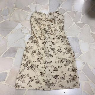 (Category: ) located in . Submitted by stylesixies (Listing ID 1242843656, Image 1). Description: .