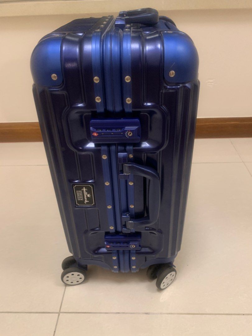 Hallmark luggage 20 top