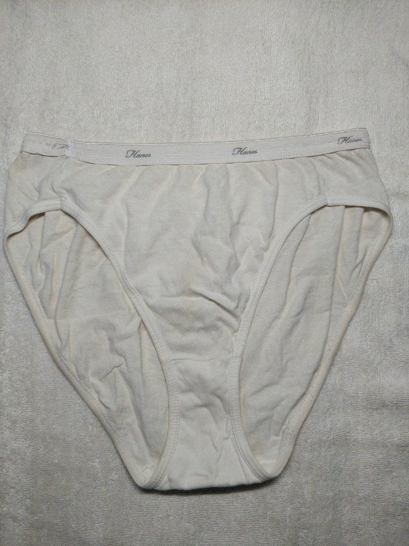 Hanes Underwear Panty Medium, Women's Fashion, Undergarments & Loungewear  on Carousell