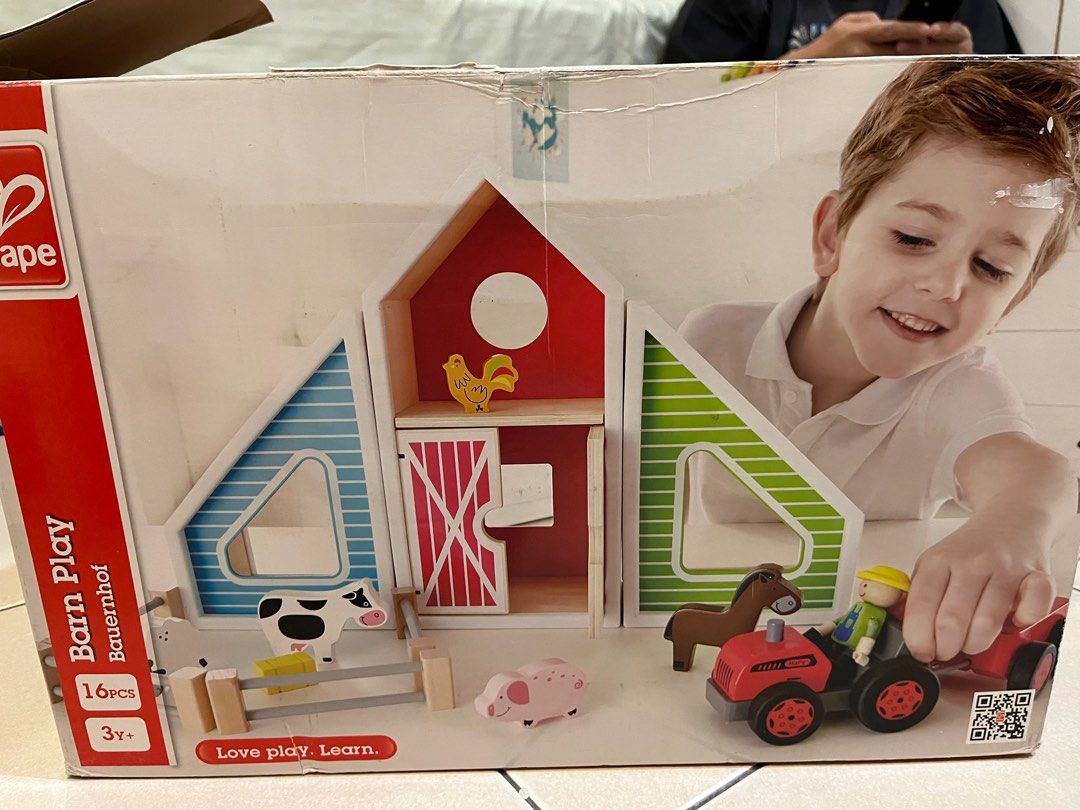 Hape online barn play
