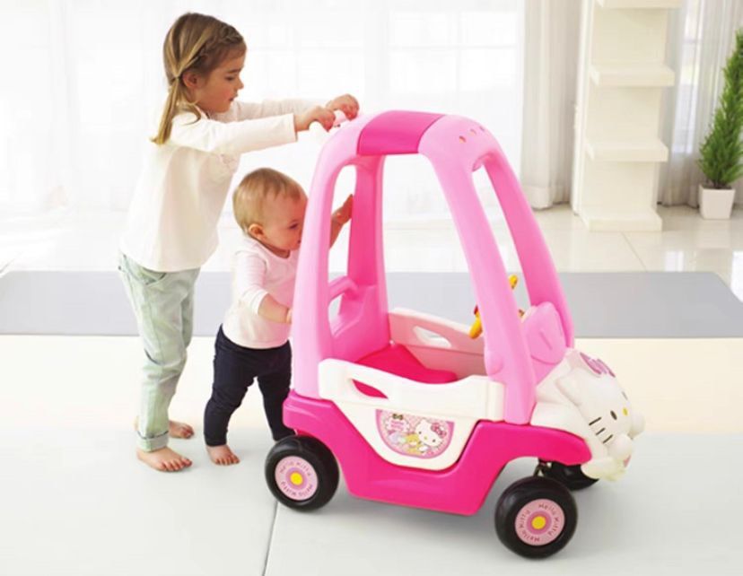 Hello kitty top cozy coupe