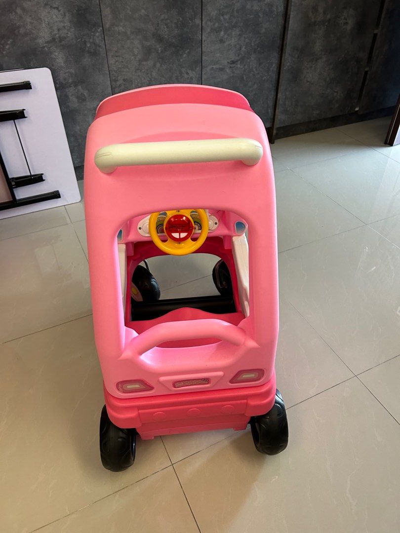 Hello kitty cozy hotsell coupe