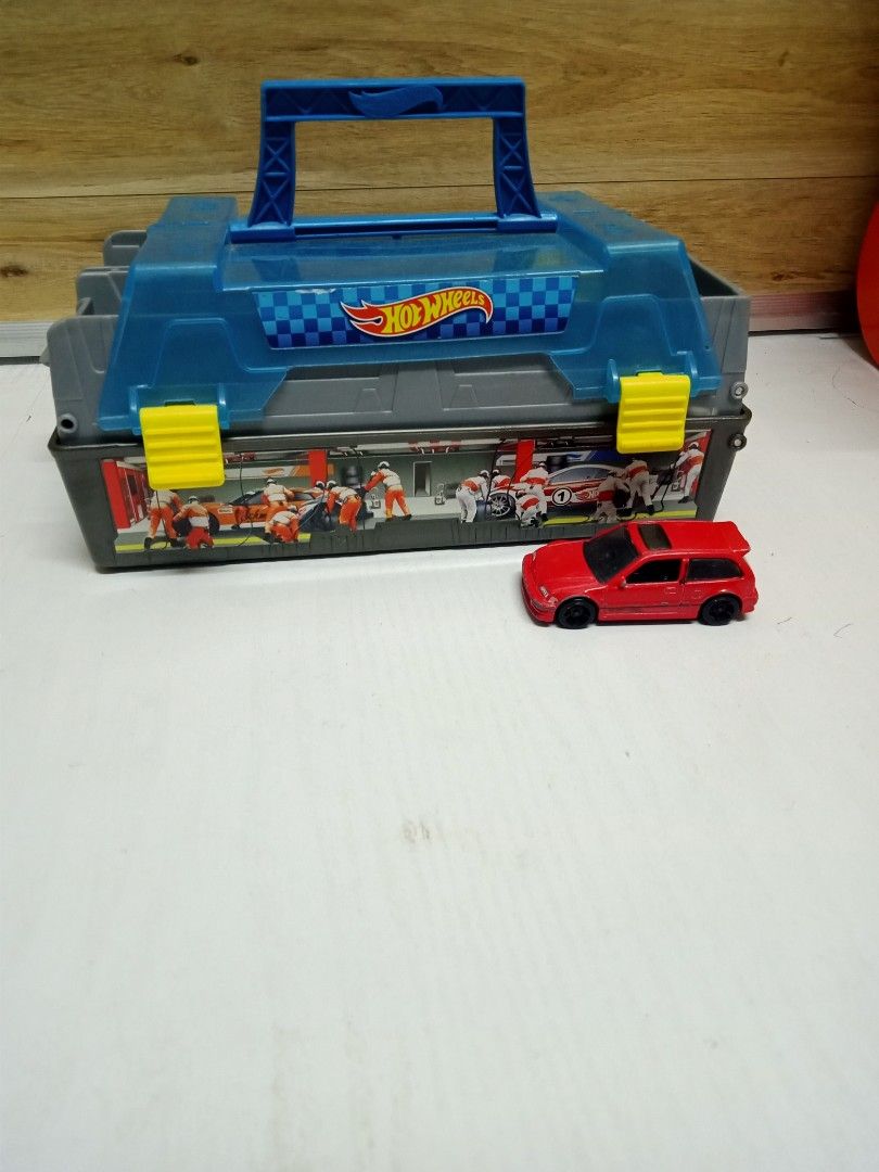 Hot wheels car launcher hot sale