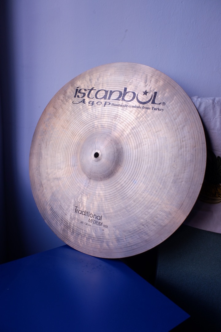Istanbul Agop Traditional Series Medium Ride 20