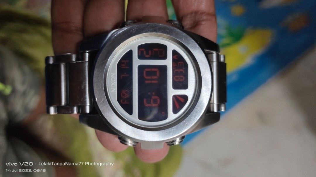 Jam nixon on sale
