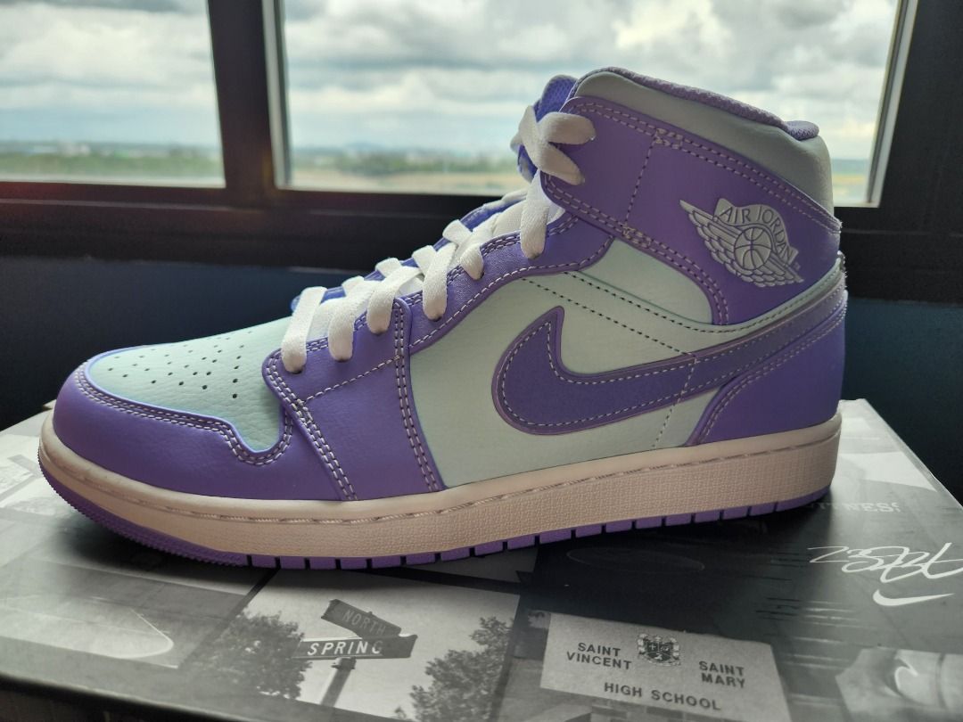 Air jordan deals 1 mid purple