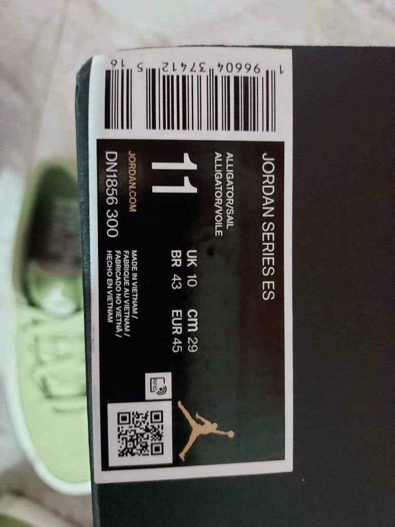 size 11 mens jordans