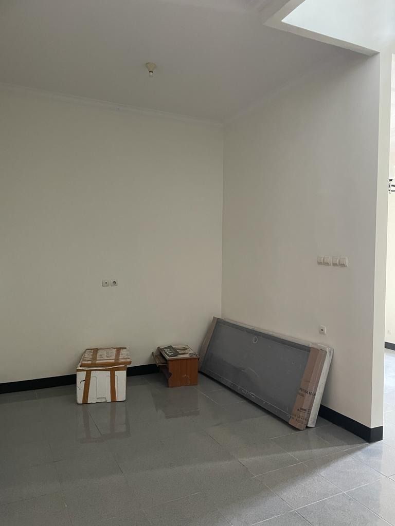 jual_rumah_di_jakasampurna_bek_1689237933_34fb4df8_progressive