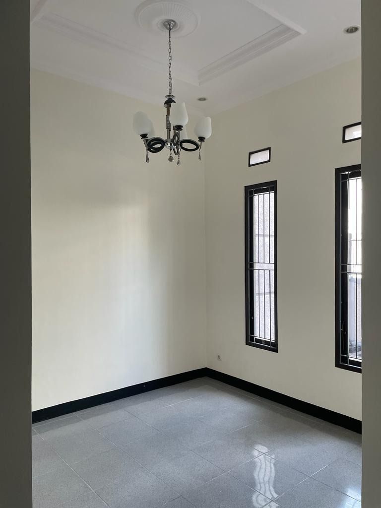 jual_rumah_di_jakasampurna_bek_1689237933_9f3f2090_progressive