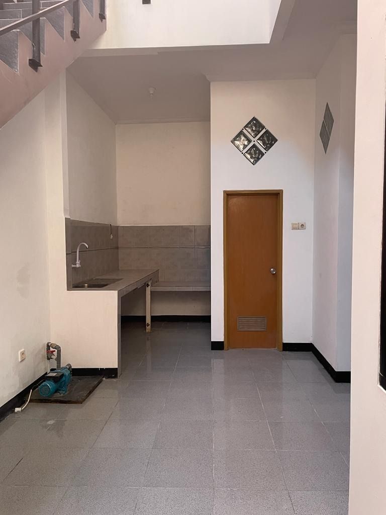 jual_rumah_di_jakasampurna_bek_1689237933_a09d9107_progressive