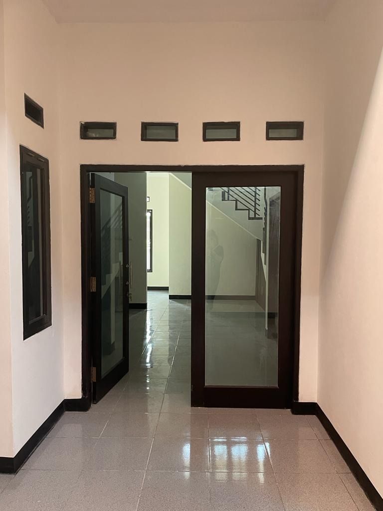 jual_rumah_di_jakasampurna_bek_1689237933_aad52737_progressive