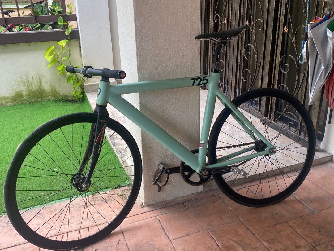 Leader shop frame fixie