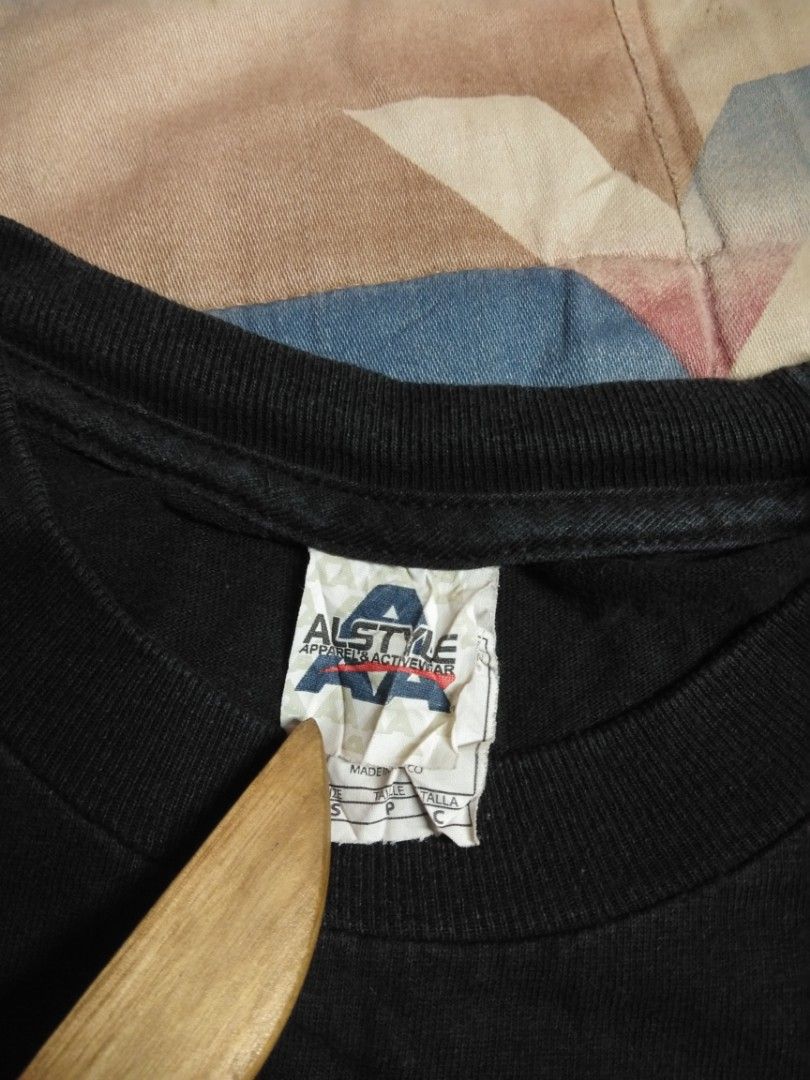 LMFAO Sexy and i Know it (Category: Tshirts & Polo Shirts ) located in Pili. Submitted by purestuffph (Listing ID 1242811683, Image 3). Description: LMFAO Sexy and i Know it statement tee size: small W19 x L25 check detailed pics 350 + shipping.