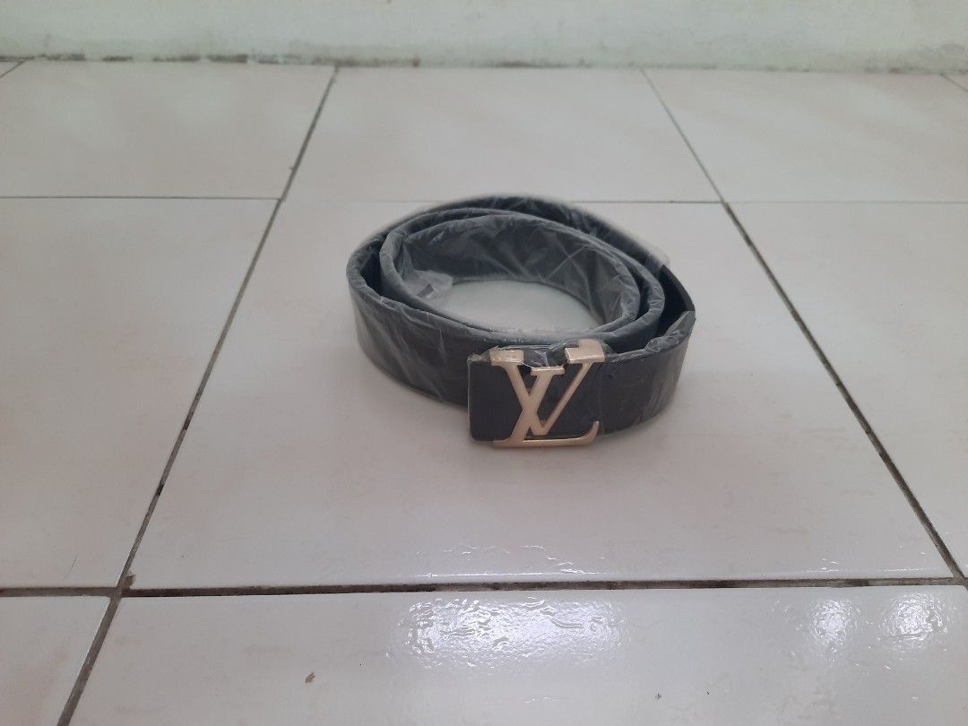 Supreme LV Belt (RED), Men's Fashion, Watches & Accessories, Belts on  Carousell