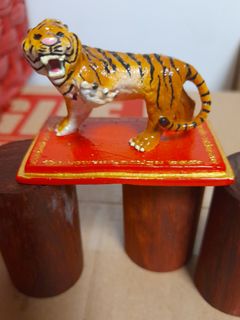 (Category: ) located in . Submitted by qi.gallery (Listing ID 1242872309, Image 1). Description: .