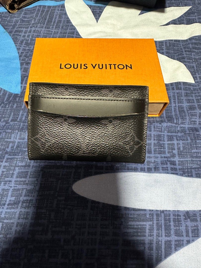 Louis Vuitton Money Clip Wallet, Men's Fashion, Watches & Accessories,  Wallets & Card Holders on Carousell