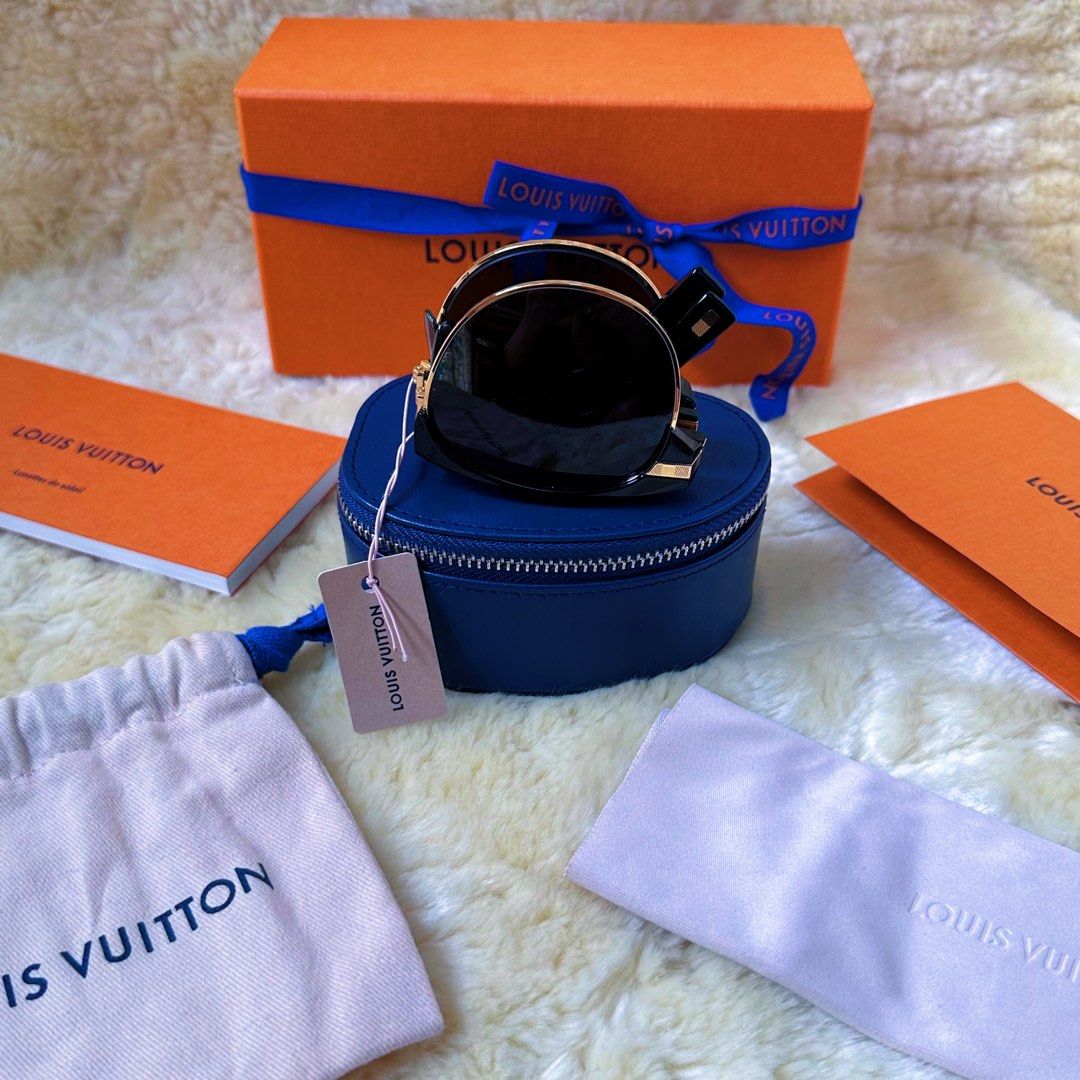 LV IN THE POCKET BLACK SUNGLASSES Luxury Accessories on Carousell