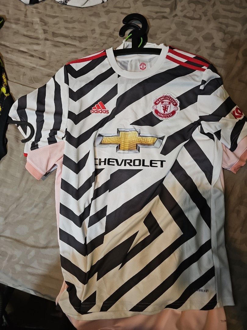 Manchester united top leopard jersey