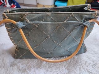 (Category: ) located in . Submitted by leonoraspreloved (Listing ID 1242768850, Image 1). Description: .