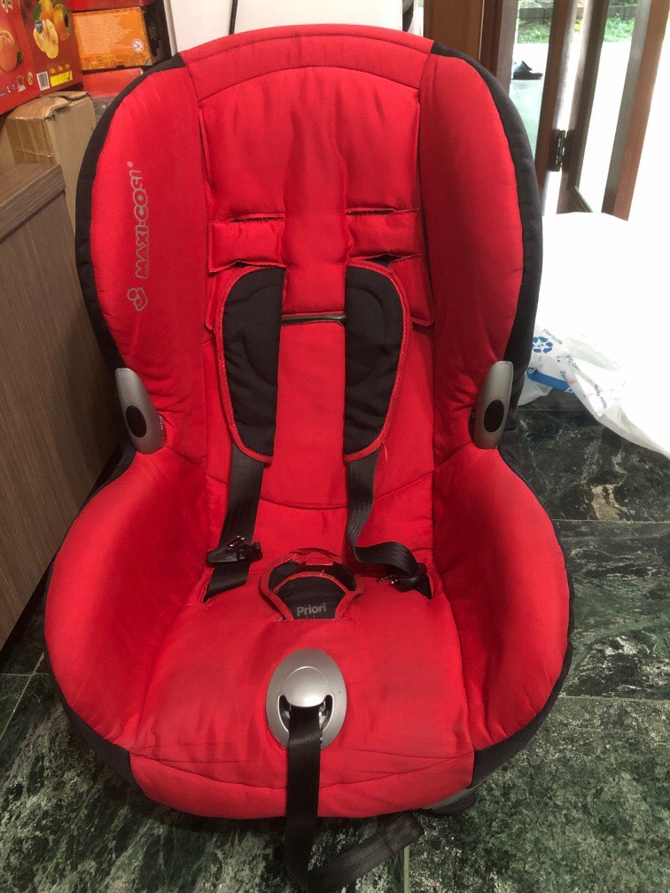Maxi Cosi Priori XP Car Seat with car seat protector Babies Kids Going Out Car Seats on Carousell