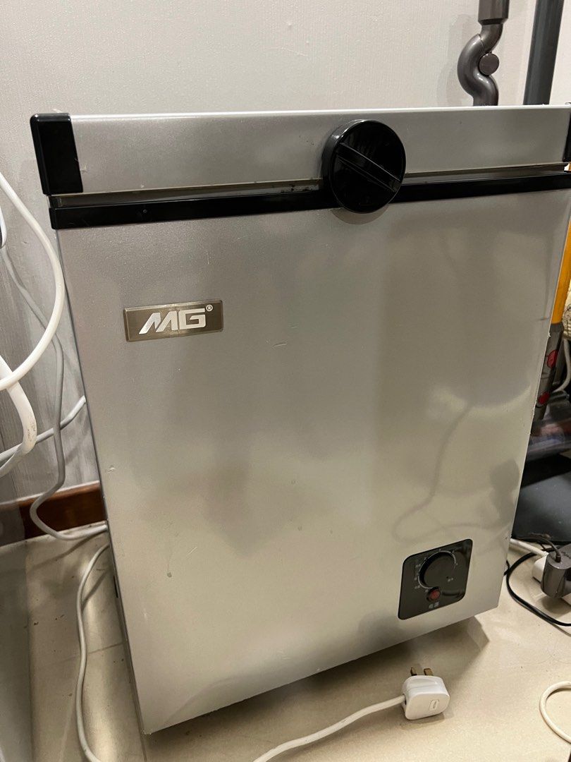 30L Mini freezer with wheels, TV & Home Appliances, Kitchen Appliances