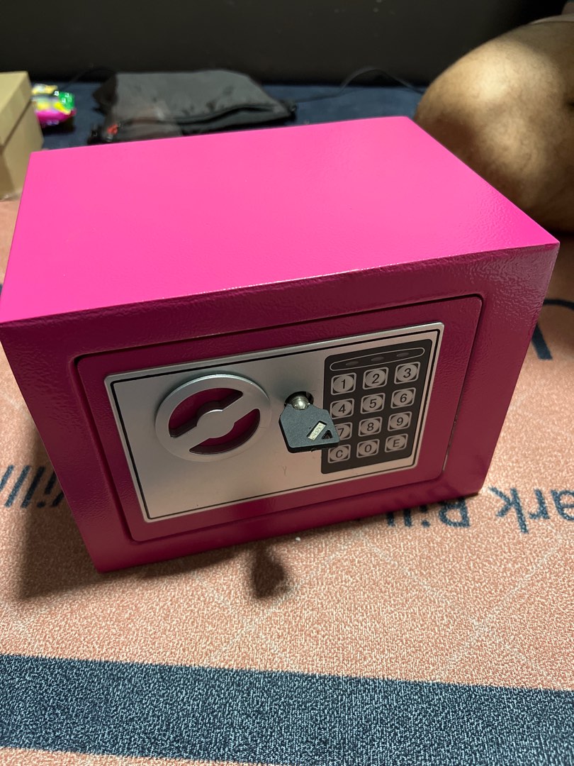 Mini Safe Box, Furniture & Home Living, Security & Locks, Safe on Carousell