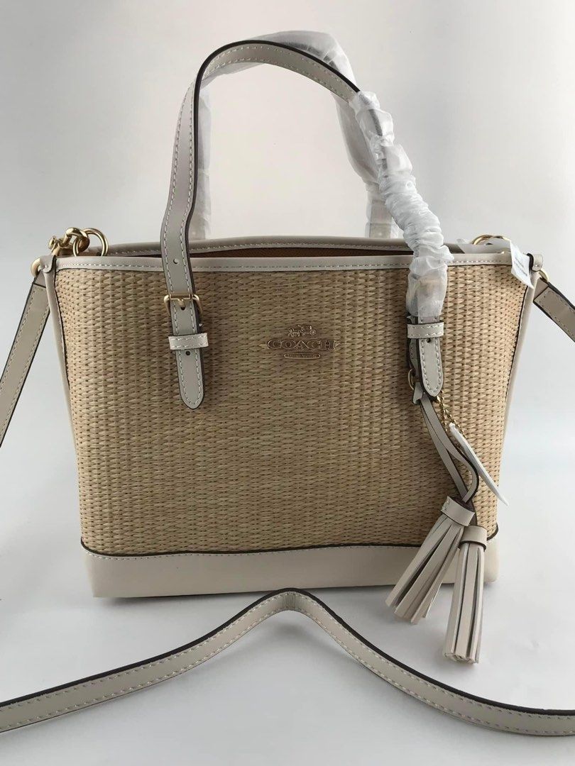 Mollie Tote 25 (Category: Luxury Bags & Wallets) located in Rizal. Submitted by onlinedepotwholesale2nd (Listing ID 1242770930, Image 2). Description: Mollie tote 25 9 3/4” (L) x 7 1/2” (H) x 4 3/4” (W) 2300.
