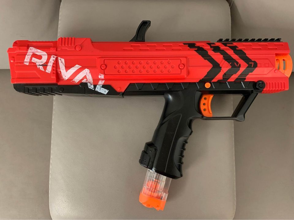 NERF Rival Finisher XX-700 Blaster -- Quick-Load Magazine, Includes 7 Rival  Rounds - Team Red, Hobbies & Toys, Toys & Games on Carousell